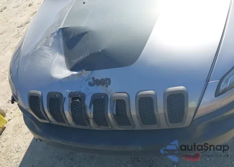 2016 Jeep Cherokee Trailhawk from USA, damaged, VIN 1C4PJMBS0GW226922